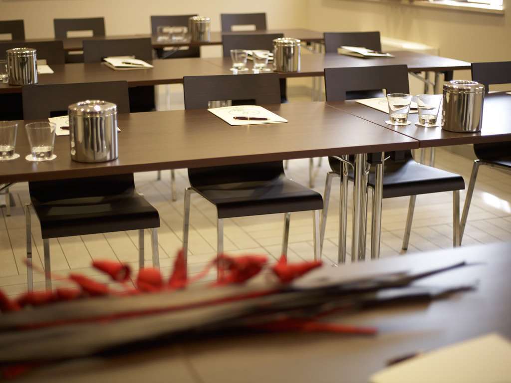 Hotel Montini Linate Airport Peschiera Borromeo Facilidades foto